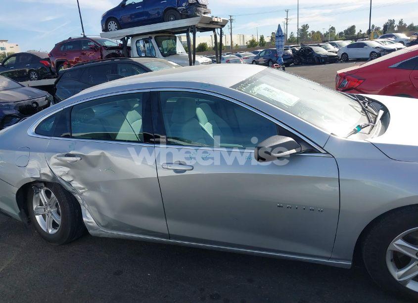 Photo 13 of 2020 Chevrolet Malibu FWD LS (VIN 1G1ZB5ST4LF121050)