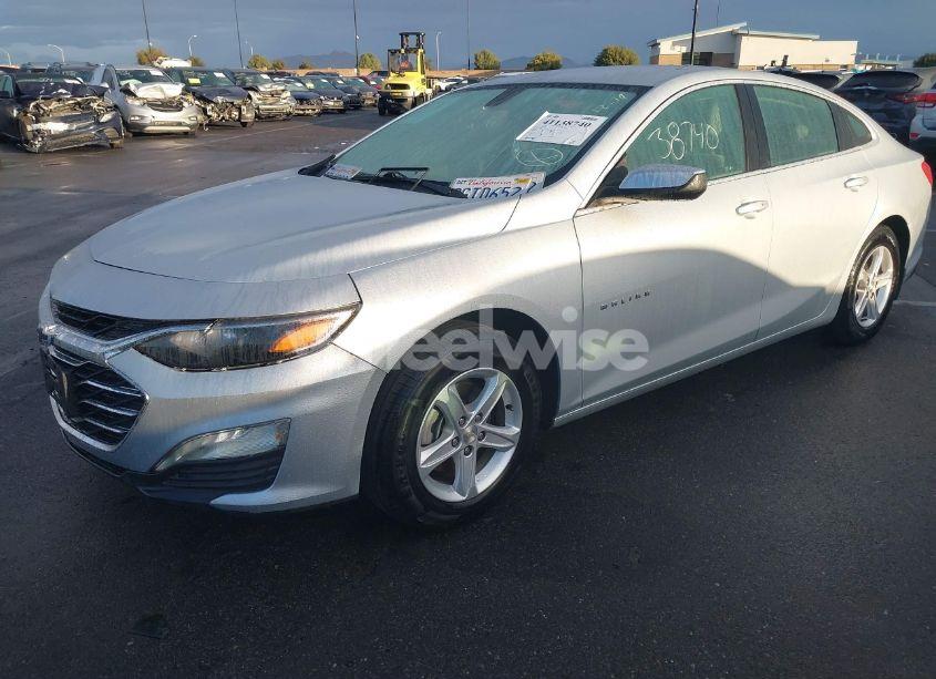 Photo 2 of 2020 Chevrolet Malibu FWD LS (VIN 1G1ZB5ST4LF121050)