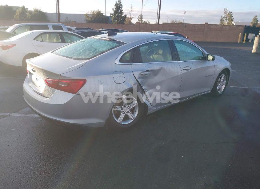 Photo 4 of 2020 Chevrolet Malibu FWD LS (VIN 1G1ZB5ST4LF121050)