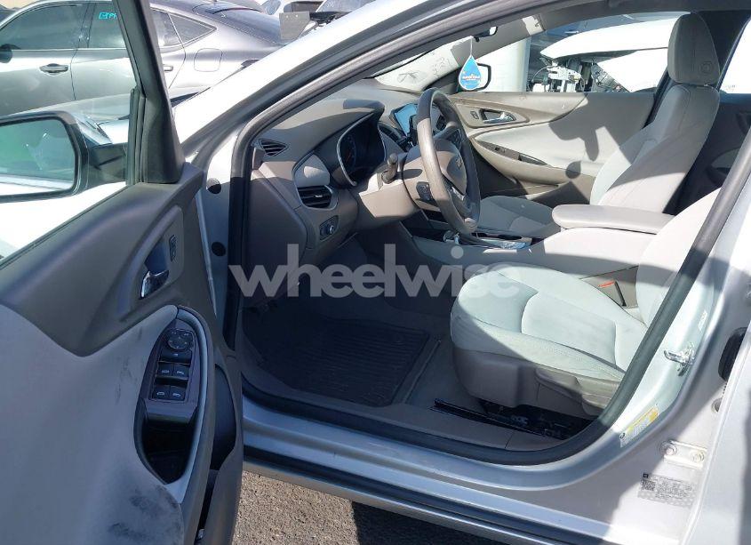 Photo 5 of 2020 Chevrolet Malibu FWD LS (VIN 1G1ZB5ST4LF121050)