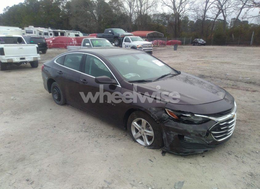 2021 Chevrolet Malibu FWD LS (VIN 1G1ZB5ST4MF038137) main photo