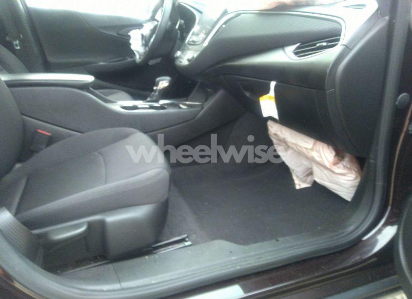 Photo 5 of 2021 Chevrolet Malibu FWD LS (VIN 1G1ZB5ST4MF038137)