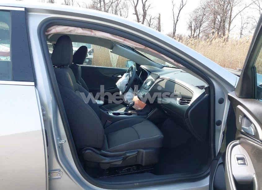 Photo 5 of 2021 Chevrolet Malibu FWD LS (VIN 1G1ZB5ST4MF041507)