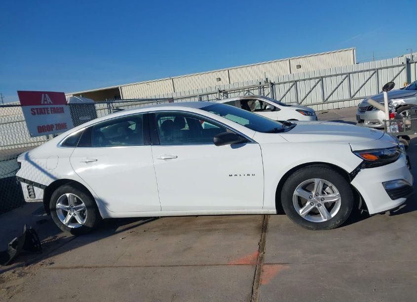 Photo 14 of 2022 Chevrolet Malibu FWD LS (VIN 1G1ZB5ST4NF191991)