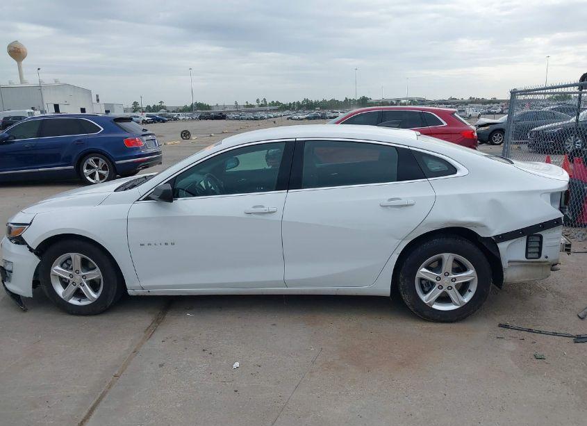 Photo 15 of 2022 Chevrolet Malibu FWD LS (VIN 1G1ZB5ST4NF191991)