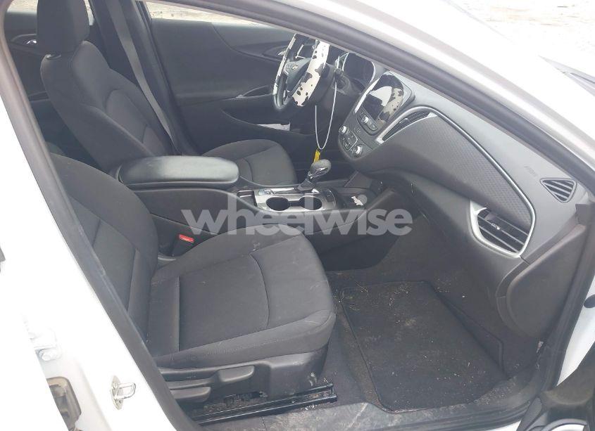Photo 5 of 2023 Chevrolet Malibu FWD LS (VIN 1G1ZB5ST4PF115593)