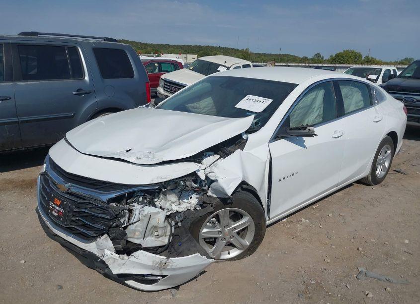 Photo 2 of 2023 Chevrolet Malibu FWD LS (VIN 1G1ZB5ST4PF192237)