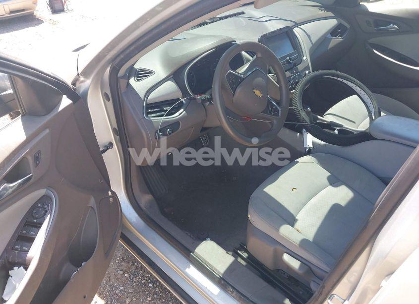 Photo 5 of 2016 Chevrolet Malibu LS (VIN 1G1ZB5ST5GF191534)