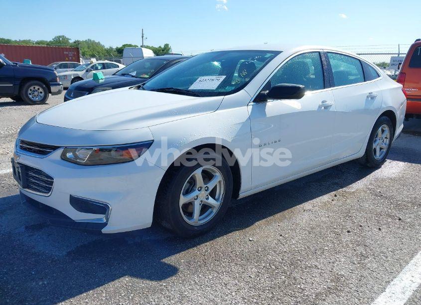 Photo 2 of 2016 Chevrolet Malibu LS (VIN 1G1ZB5ST5GF243762)
