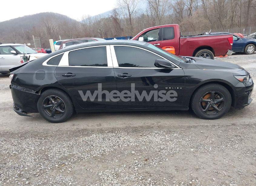 Photo 13 of 2016 Chevrolet Malibu LS (VIN 1G1ZB5ST5GF270993)