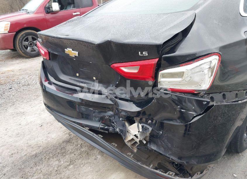 Photo 6 of 2016 Chevrolet Malibu LS (VIN 1G1ZB5ST5GF270993)