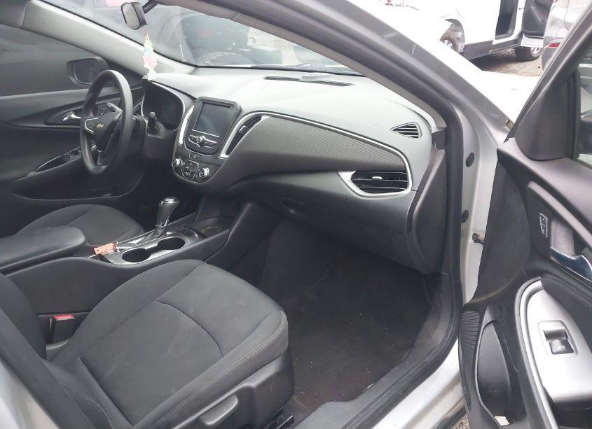 Photo 5 of 2016 Chevrolet Malibu LS (VIN 1G1ZB5ST5GF302955)