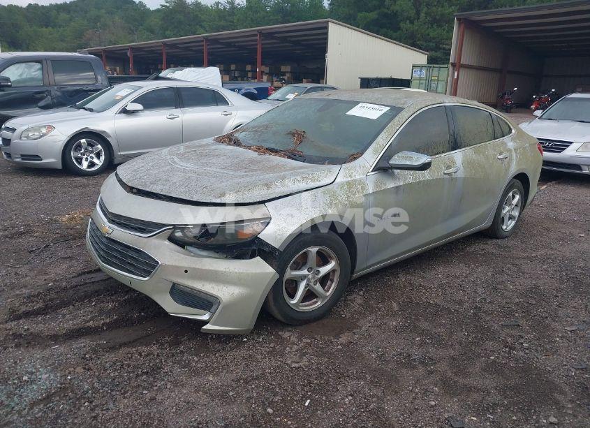Photo 2 of 2017 Chevrolet Malibu LS (VIN 1G1ZB5ST5HF104331)