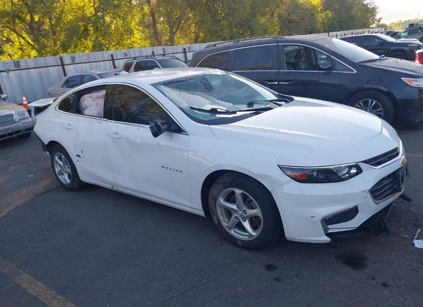 2017 Chevrolet Malibu LS (VIN 1G1ZB5ST5HF104555) main photo
