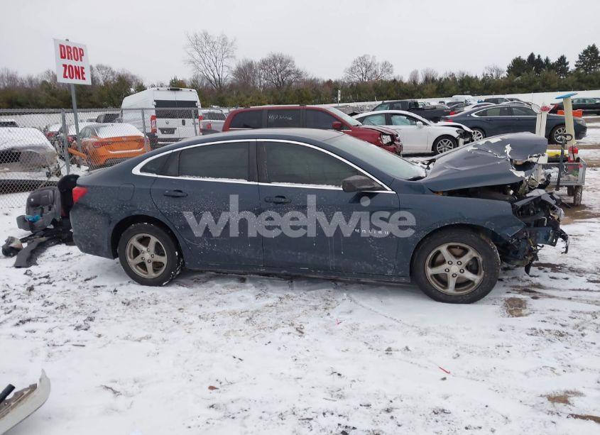 Photo 14 of 2017 Chevrolet Malibu LS (VIN 1G1ZB5ST5HF112672)