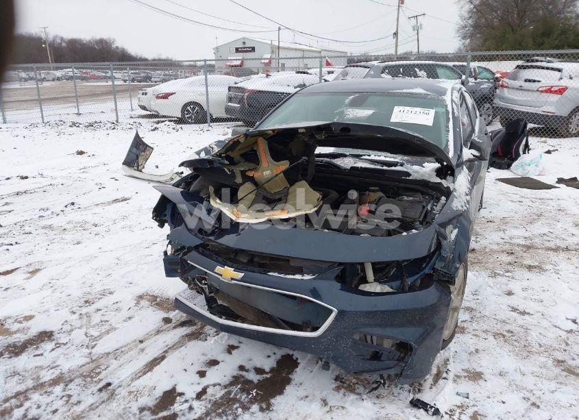 Photo 2 of 2017 Chevrolet Malibu LS (VIN 1G1ZB5ST5HF112672)