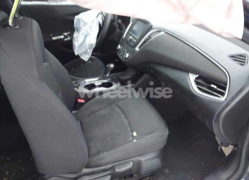 Photo 5 of 2017 Chevrolet Malibu LS (VIN 1G1ZB5ST5HF112672)