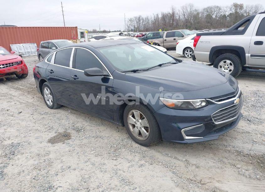 2017 Chevrolet Malibu LS (VIN 1G1ZB5ST5HF114485) main photo