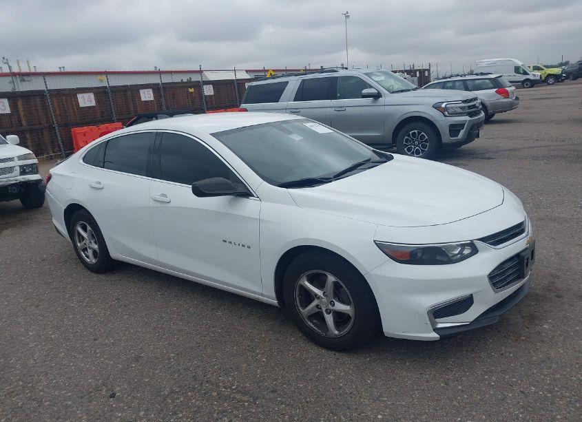 2017 Chevrolet Malibu LS (VIN 1G1ZB5ST5HF135563) main photo