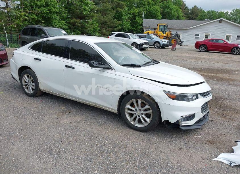 2017 Chevrolet Malibu LS (VIN 1G1ZB5ST5HF177635) main photo
