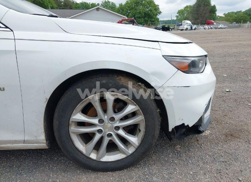 Photo 21 of 2017 Chevrolet Malibu LS (VIN 1G1ZB5ST5HF177635)