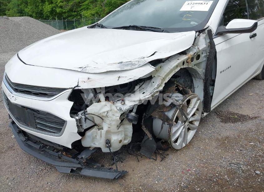 Photo 6 of 2017 Chevrolet Malibu LS (VIN 1G1ZB5ST5HF177635)