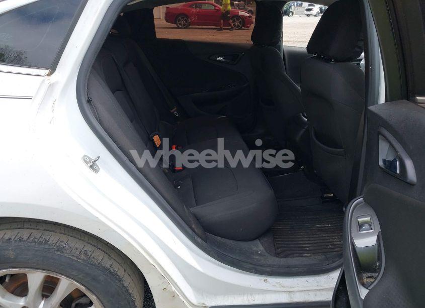 Photo 8 of 2017 Chevrolet Malibu LS (VIN 1G1ZB5ST5HF177635)