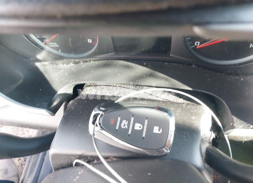 Photo 11 of 2017 Chevrolet Malibu LS (VIN 1G1ZB5ST5HF195570)