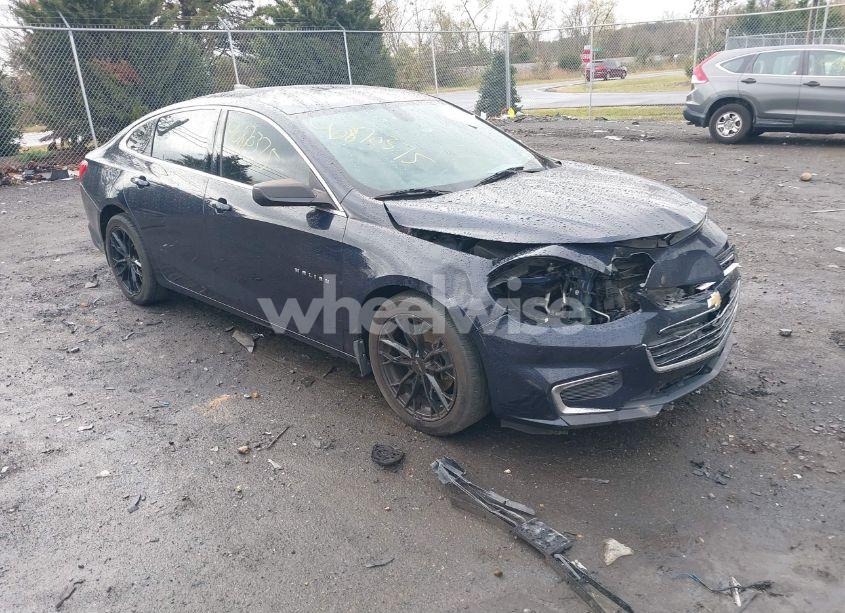 2017 Chevrolet Malibu LS (VIN 1G1ZB5ST5HF246520) main photo