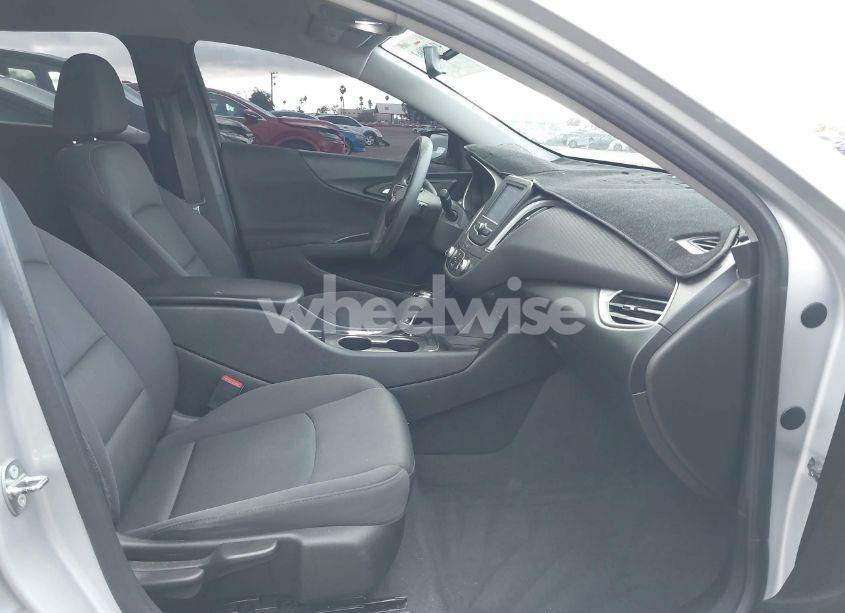 Photo 5 of 2017 Chevrolet Malibu LS (VIN 1G1ZB5ST5HF289710)