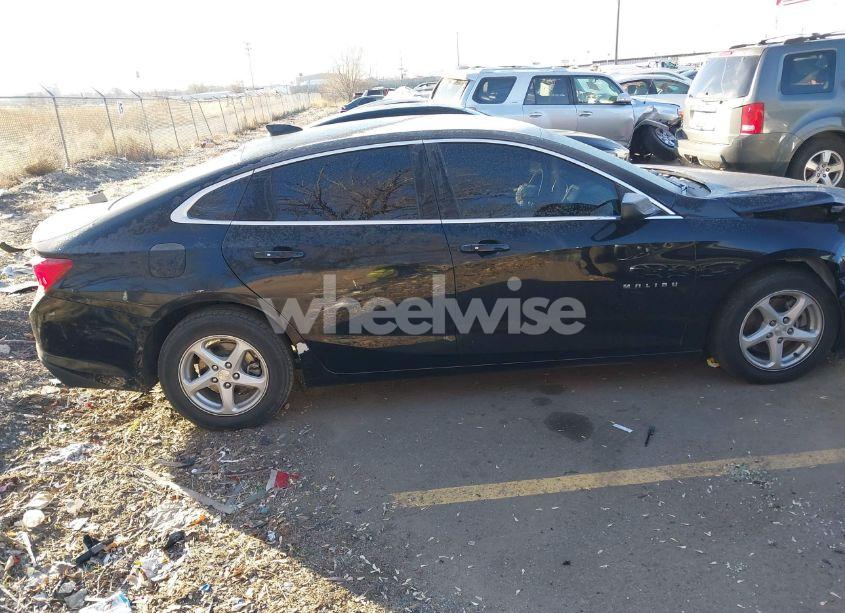 Photo 13 of 2017 Chevrolet Malibu LS (VIN 1G1ZB5ST5HF290632)