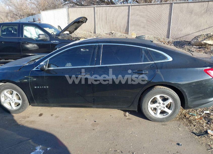 Photo 14 of 2017 Chevrolet Malibu LS (VIN 1G1ZB5ST5HF290632)