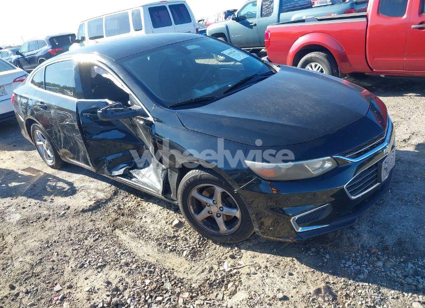 2018 Chevrolet Malibu 1LS (VIN 1G1ZB5ST5JF148948) main photo