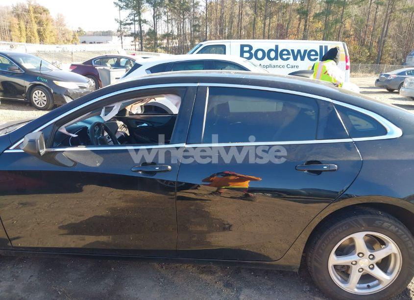 Photo 14 of 2018 Chevrolet Malibu 1LS (VIN 1G1ZB5ST5JF148948)