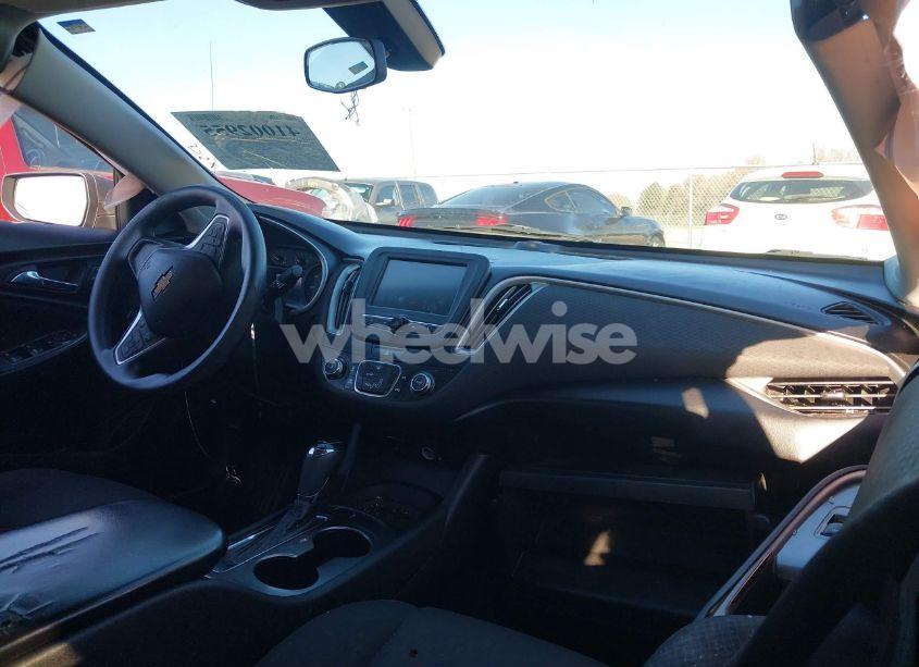 Photo 5 of 2018 Chevrolet Malibu 1LS (VIN 1G1ZB5ST5JF148948)