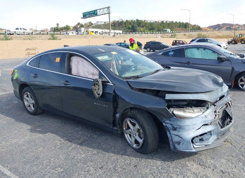 2018 Chevrolet Malibu 1LS (VIN 1G1ZB5ST5JF154782) main photo