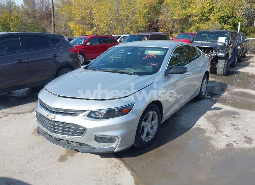 Photo 2 of 2018 Chevrolet Malibu 1LS (VIN 1G1ZB5ST5JF184462)