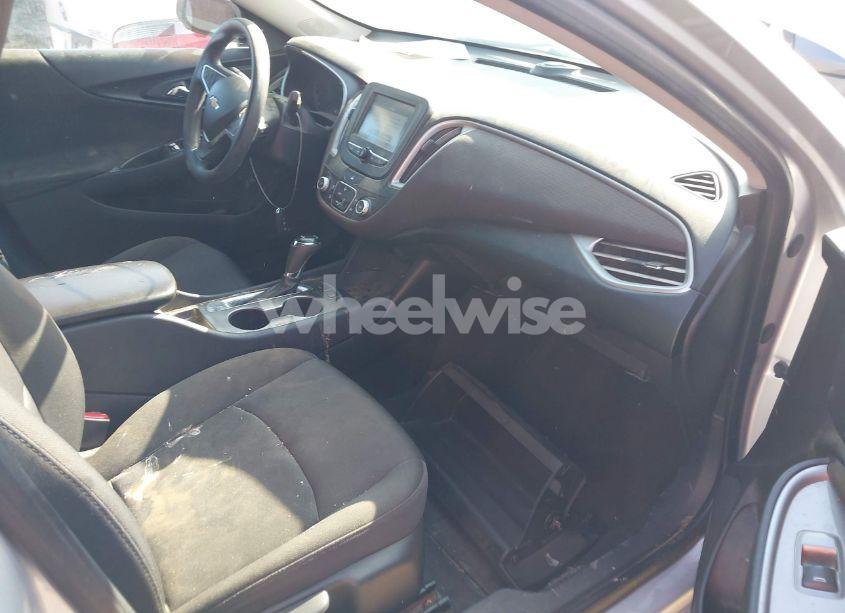 Photo 5 of 2018 Chevrolet Malibu 1LS (VIN 1G1ZB5ST5JF184462)