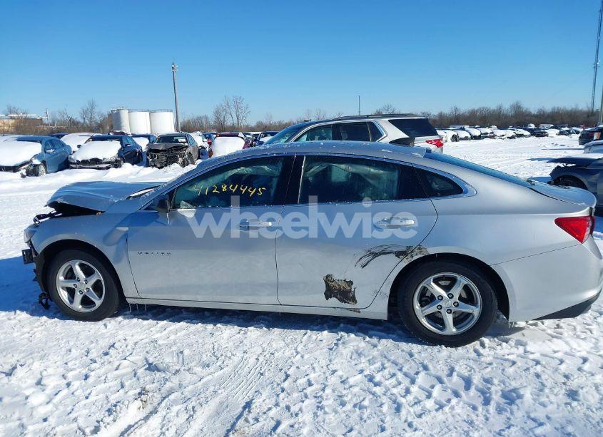 Photo 14 of 2018 Chevrolet Malibu 1LS (VIN 1G1ZB5ST5JF210056)