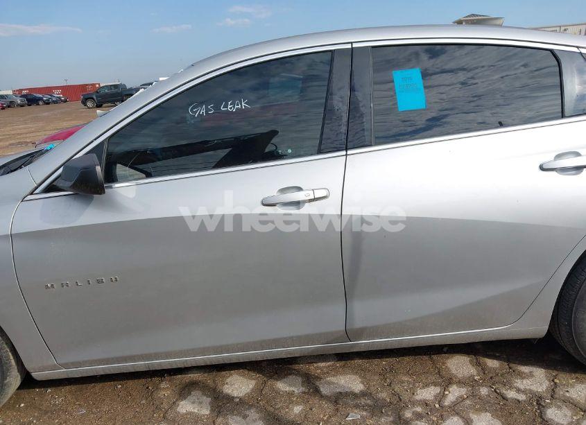 Photo 14 of 2019 Chevrolet Malibu 1LS (VIN 1G1ZB5ST5KF199366)