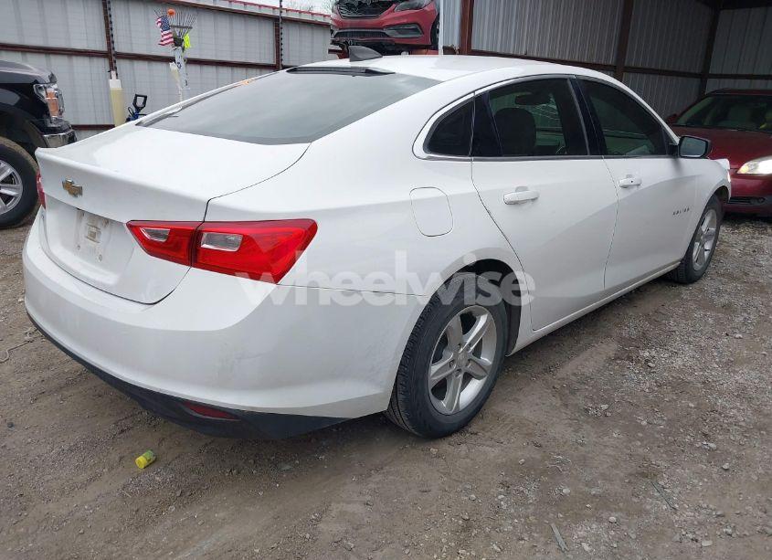 Photo 4 of 2020 Chevrolet Malibu FWD LS (VIN 1G1ZB5ST5LF000852)
