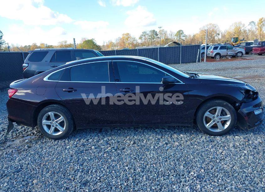 Photo 13 of 2020 Chevrolet Malibu FWD LS (VIN 1G1ZB5ST5LF010037)