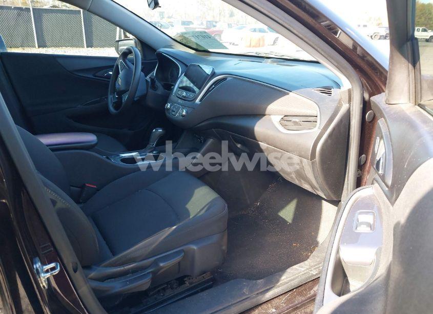 Photo 5 of 2020 Chevrolet Malibu FWD LS (VIN 1G1ZB5ST5LF010037)