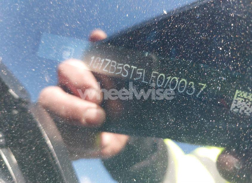 Photo 9 of 2020 Chevrolet Malibu FWD LS (VIN 1G1ZB5ST5LF010037)