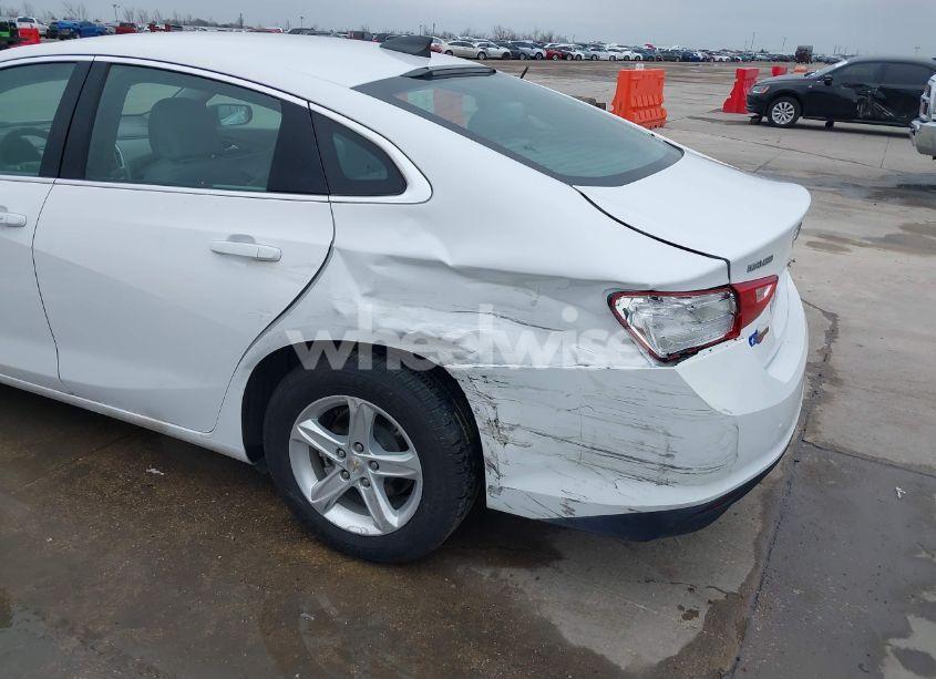 Photo 6 of 2020 Chevrolet Malibu FWD LS (VIN 1G1ZB5ST5LF147835)