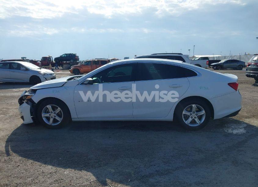 Photo 14 of 2021 Chevrolet Malibu FWD LS (VIN 1G1ZB5ST5MF054928)