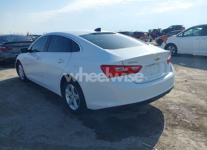 Photo 3 of 2021 Chevrolet Malibu FWD LS (VIN 1G1ZB5ST5MF054928)
