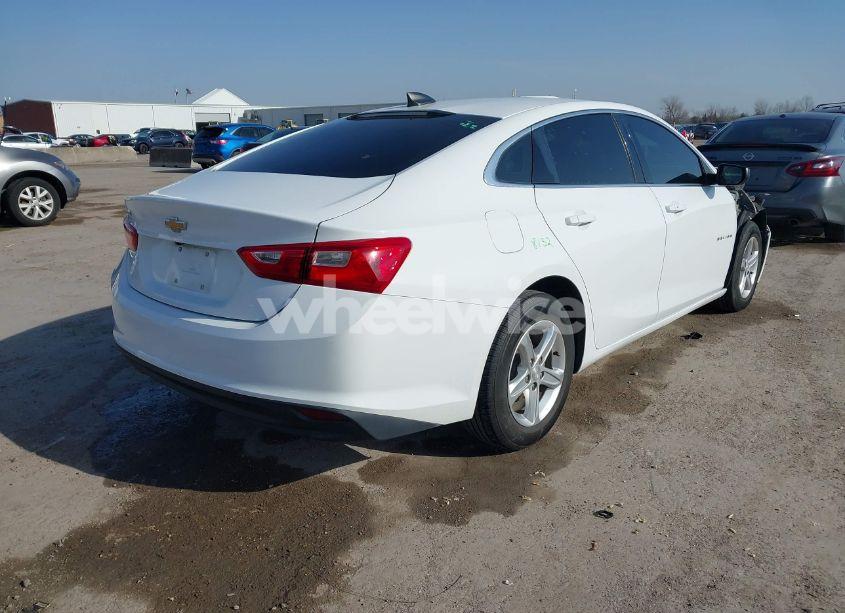 Photo 4 of 2021 Chevrolet Malibu FWD LS (VIN 1G1ZB5ST5MF054928)