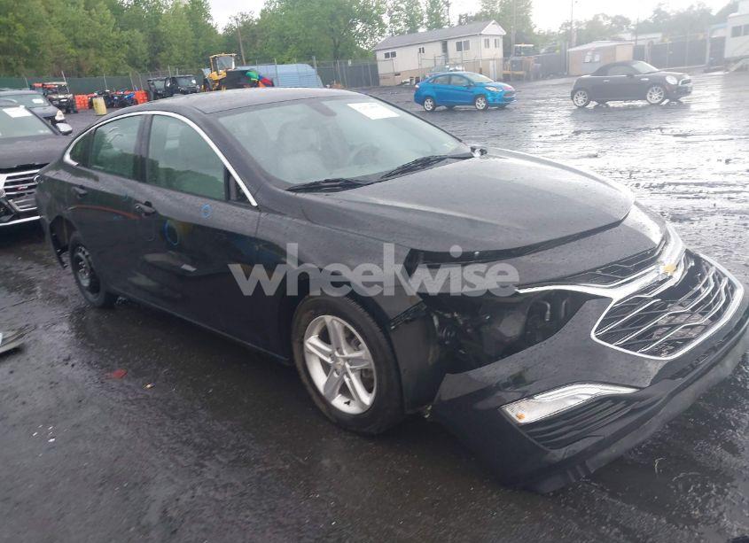 2022 Chevrolet Malibu FWD LS (VIN 1G1ZB5ST5NF192051) main photo