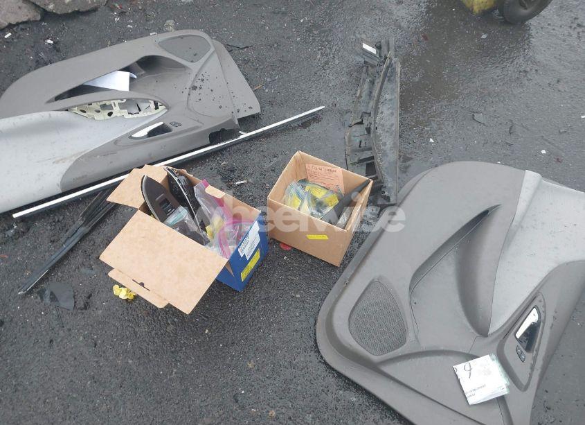 Photo 12 of 2022 Chevrolet Malibu FWD LS (VIN 1G1ZB5ST5NF192051)